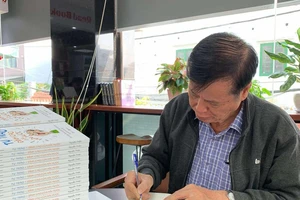 'Tự trào - Đỉnh cao của hài hước': Tiếng cười hoá giải