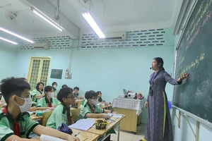 Giáo viên được dạy thêm trong trường hợp nào? 