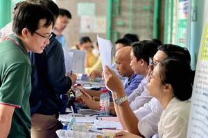 Lao động trên 35 tuổi: Giàu kinh nghiệm nhưng bị chê già