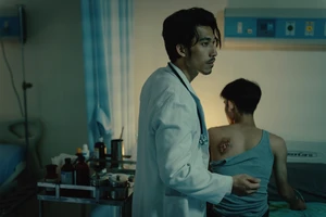 Liên Bỉnh Phát được đề cử ‘Nam diễn viên chính xuất sắc nhất’ tại Golden Bell Awards