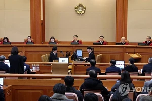 Diễn biến nóng chính trường Hàn Quốc: Tổng thống Yoon đã xuất hiện tại tòa