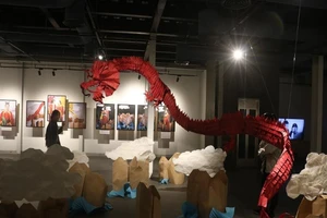 Kể chuyện Con Rồng Cháu Tiên bằng 22 bức ảnh độc đáo 