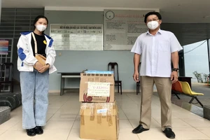 Cộng đồng người hâm mộ nhóm nhạc BTS quyên góp ủng hộ quỹ từ thiện