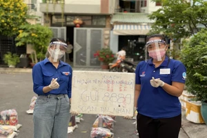 Rưng rưng tháng ngày tôi đi làm tình nguyện viên