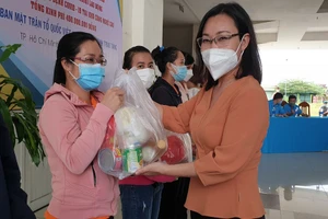 'Suốt mùa dịch, công đoàn đã luôn bên cạnh, giúp chúng tôi vượt qua khó khăn’