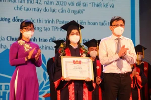 TP.HCM: Vinh danh 79 thủ khoa năm 2021
