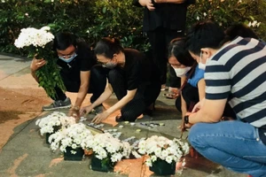 Bé gái 8 tuổi bị bạo hành đến tử vong: Nếu như con được…