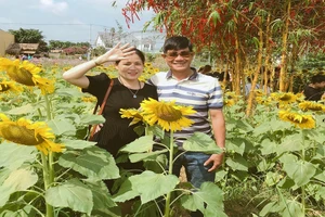 Tết này giới trẻ mang gì về cho mẹ?