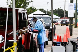 CDC Mỹ: Người không tiêm vaccine có nguy cơ tái nhiễm COVID-19 cao hơn 2,34 lần