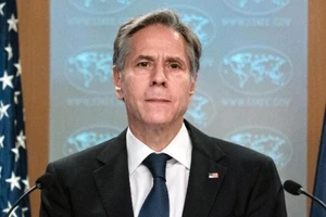 Mỹ ra tuyên bố rắn, yêu cầu Taliban không cản trở việc sơ tán người dân