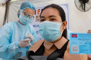 Campuchia-nước ĐNA phong tỏa muộn và mở cửa sớm nhất, 'bí kíp' là gì?