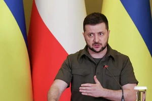 Điểm tin 18-4: Moscow cáo buộc Kiev bắn những ai đầu hàng Nga, Ukraine tuyên bố sẵn sàng chiến đấu 10 năm