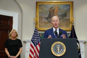 Kinh hoàng vụ xả súng giết 18 học sinh tiểu học Mỹ: Ông Biden nói gì?