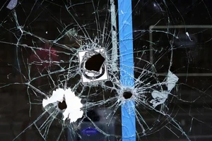 Mỹ: 3 vụ xả súng cuối tuần rồi, 8 người chết, hàng chục người bị thương 