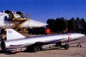 Anh cảnh báo Nga 'rất có thể' đã dùng tên lửa hạng nặng diệt tàu sân bay trong chiến sự ở Ukraine