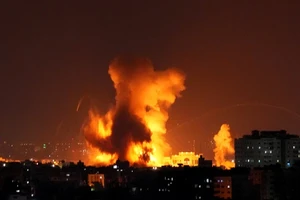 VIDEO: Toàn cảnh vụ Israel không kích giết chỉ huy nhóm Hồi giáo Jihad ở Gaza.