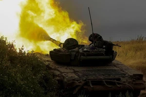 Nóng Nga-Ukraine 21-8: Rộ tin Mỹ đưa loại vũ khí mới toanh vào gói hỗ trợ Ukraine; Kiev nói Moscow mất gần 45.000 quân