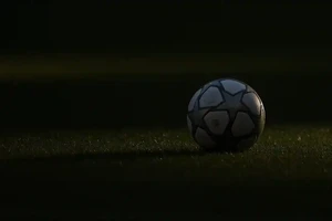 Indonesia: Ẩu đả sau trận bóng, 127 người chết