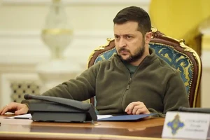 Ông Zelensky sa thải chỉ huy ở Donbass - vùng chiến sự ác liệt nhất