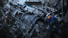 VIDEO: Máy bay ném bom Su-34 của Nga rơi sát chung cư 9 tầng, 15 người chết