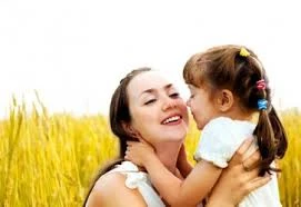 Độc thân có được nhận con nuôi?