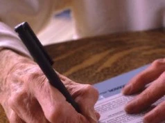 UBND cấp xã có quyền chứng di chúc? 