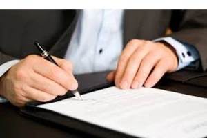 Không ký tiếp hợp đồng, báo trước bao lâu? 