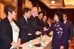 Phó chủ tịch nước tiếp Hiệp Hội Luật gia quốc tế 