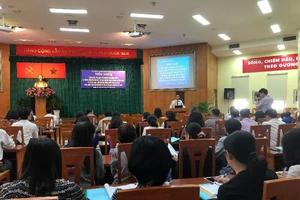 Tập huấn nhận diện giấy tờ giả 