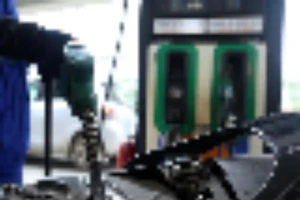 Tịch thu, tạm giữ xăng dầu, hóa chất vi phạm làm sao? 