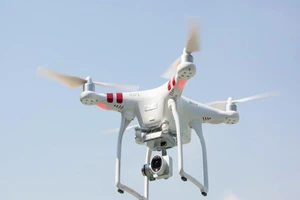 Cấm flycam bay trong phạm vi 8 km từ ranh cảng hàng không