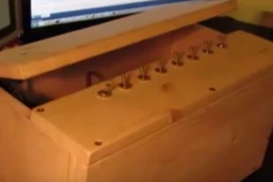 Clip: Chơi đùa cùng chiếc hộp dành cho dân F.A