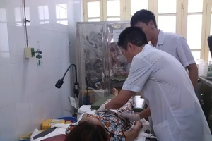 Audio: Phê bình, trừ lương 4 thầy thuốc ‘vô lễ’ với bệnh nhân