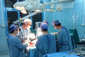 Audio: Cắt não chữa động kinh cho trẻ