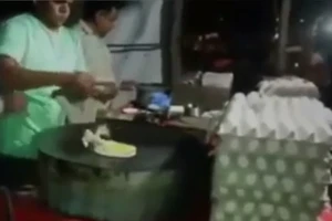 Thú vị cảnh chiên trứng lại toàn gà con trong trứng