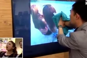 Màn ảo thuật trong siêu thị khiến mọi người kinh ngạc