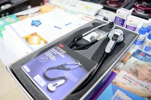 Viettel tài trợ tầm soát bệnh tim bẩm sinh bằng công nghệ 4.0