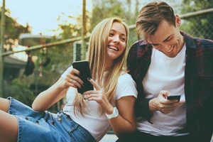 Valentine không lo COVID-19 với sự trợ giúp của công nghệ