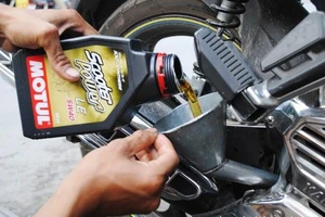 Bao lâu nên thay nhớt cho xe máy?