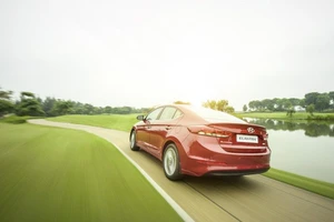 Cách hạ nhiệt nhanh cho ô tô khi trời nắng nóng