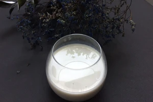 Dấu hiệu cảnh báo bạn đang uống quá nhiều sữa