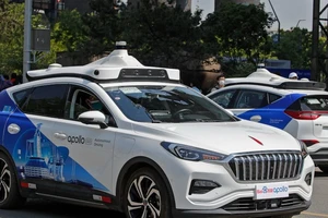 Xuất hiện dịch vụ taxi không người lái ở Trung Quốc