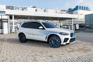 BMW X5 chạy bằng khí hydro sẽ ra mắt vào cuối năm 2022