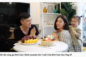 Kênh Youtube hot family đầu tiên tại Việt Nam đạt nút vàng Youtube
