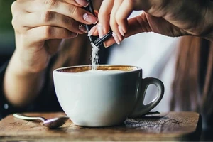  6 rủi ro có thể xảy ra khi bạn tiêu thụ quá nhiều chất làm ngọt nhân tạo