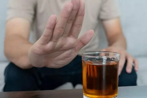 Điều gì xảy ra với cơ thể khi bạn bỏ rượu?