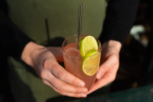 Đào thải độc tố, giảm cân hiệu quả với 7 loại nước này