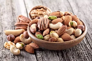 6 loại hạt nên ăn thường xuyên để tóc mọc dày hơn