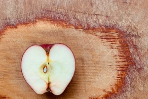 6 loại trái cây và rau củ có thể trở thành 'độc dược' nếu dùng sai cách