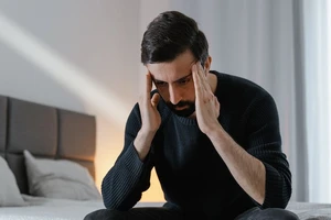 Ăn vặt thường xuyên có thể làm tăng mức độ căng thẳng 